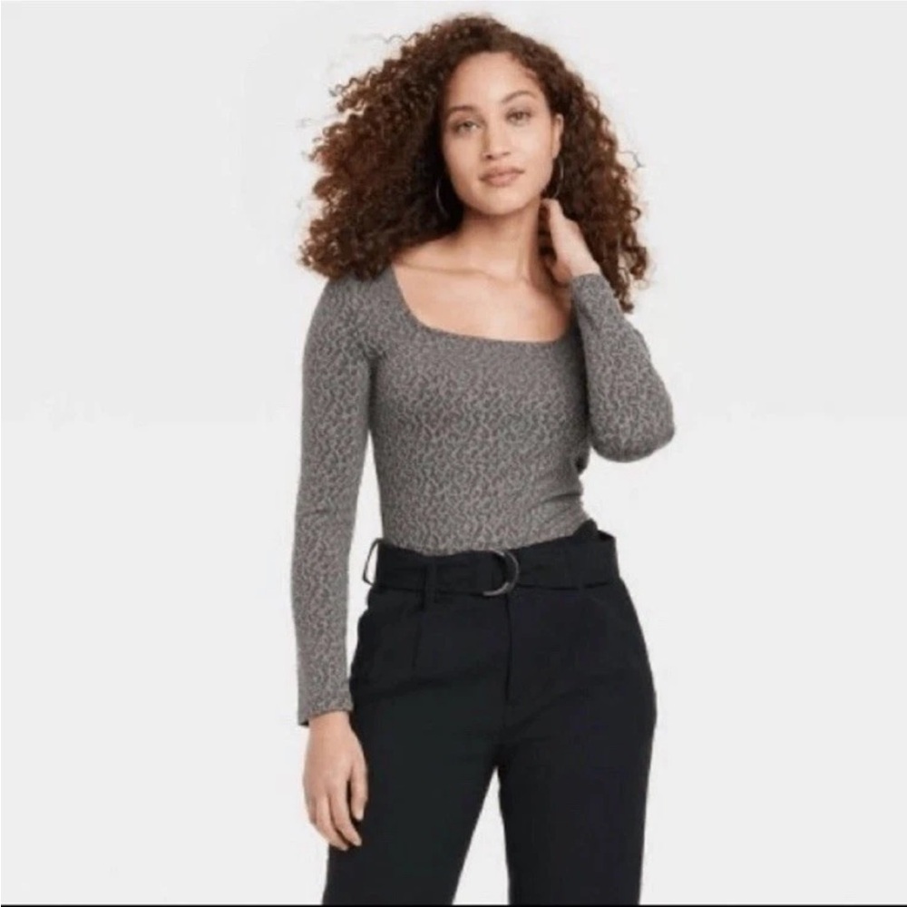A New Day Women’s Square Neck Bodysuit M Long Sleeve Leopard Animal Print Gray